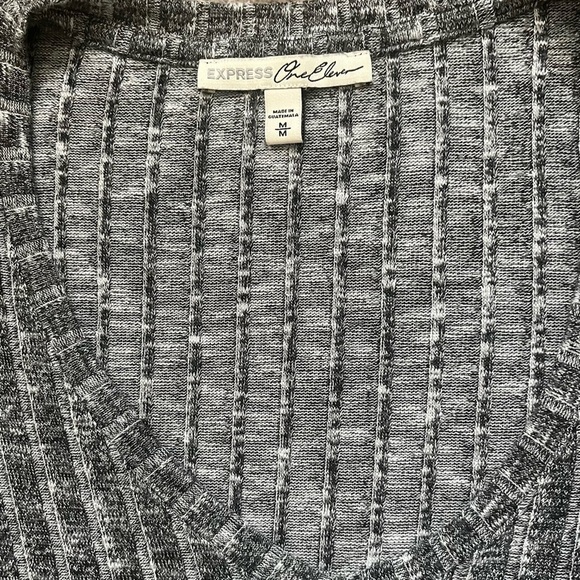 Express OneEleven tight knit top gray white marble V neck long sleeves Women M - Picture 6 of 12